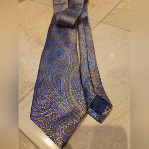 DAVID DONAHUE Men's 100% Silk O/S Necktie USA Designer PAISLEY Purple/Blue/ Gold
